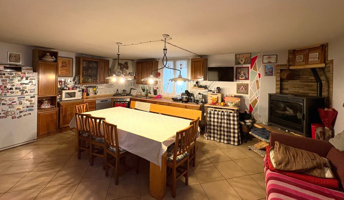 001c0172-5c63-47b0-9e0b-97f3a011040d