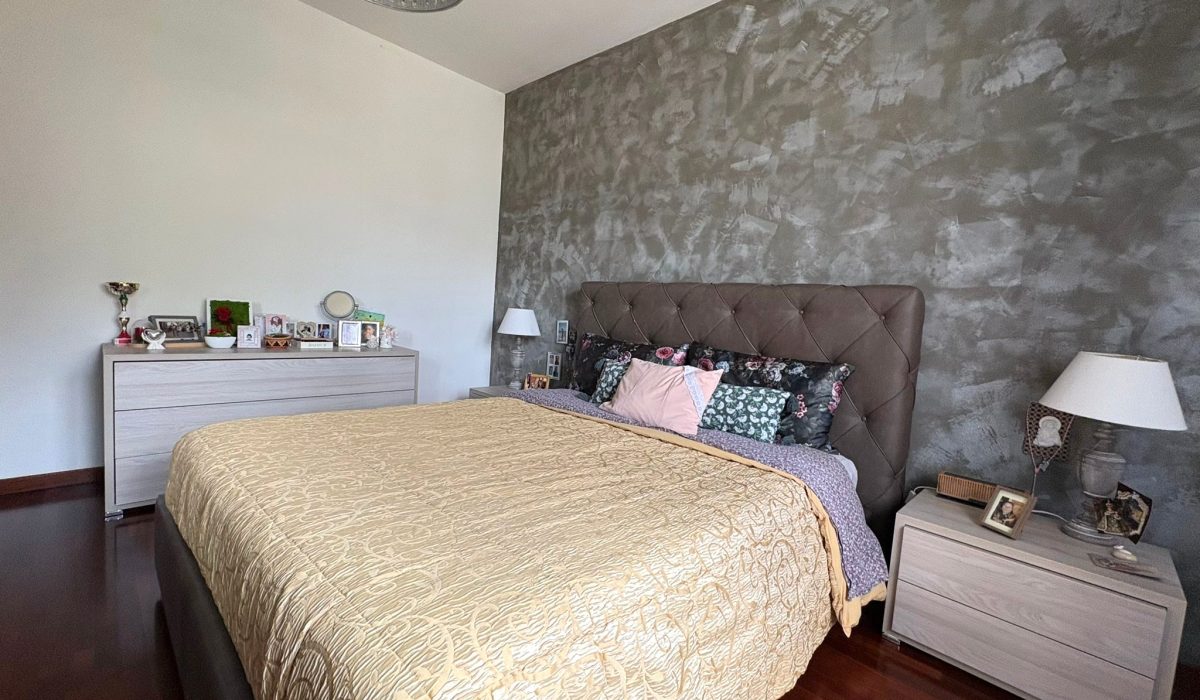 0e53dcaf-8937-4fc4-893f-115d2955f5f5