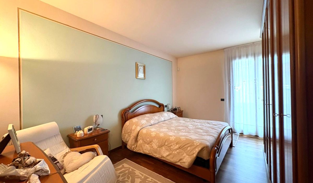 0f156d5a-b2fa-4183-b1a6-c7fc32017fc0