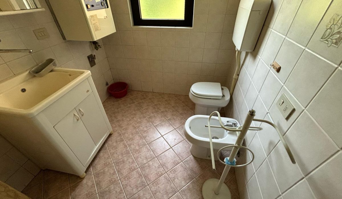 12cea8f6-51e3-4a9a-b955-eefb02f109c9