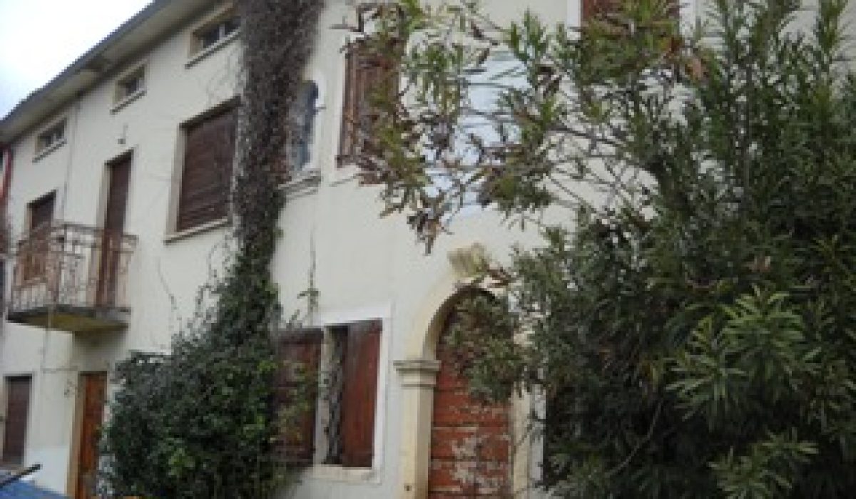 76 Esterno rustico