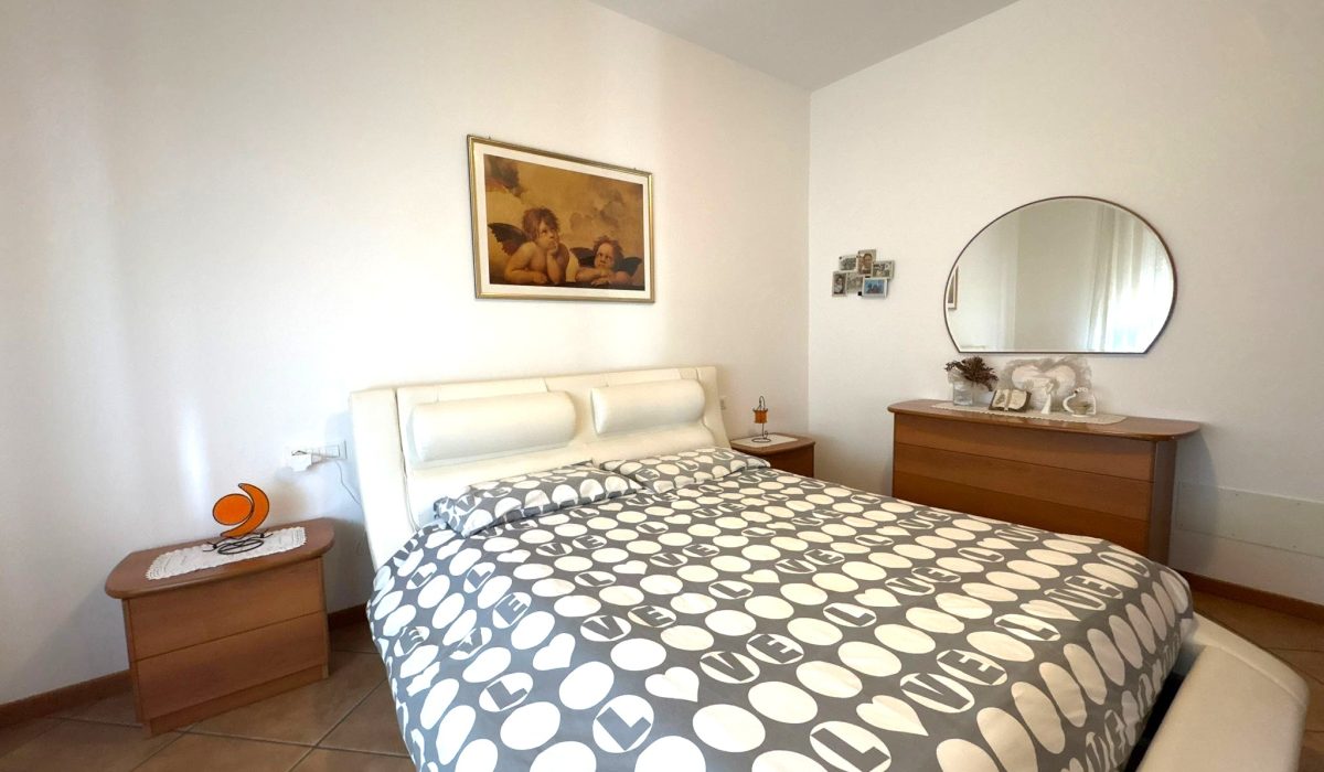 180cb7fc-0b06-4719-8e88-e7015eec314c