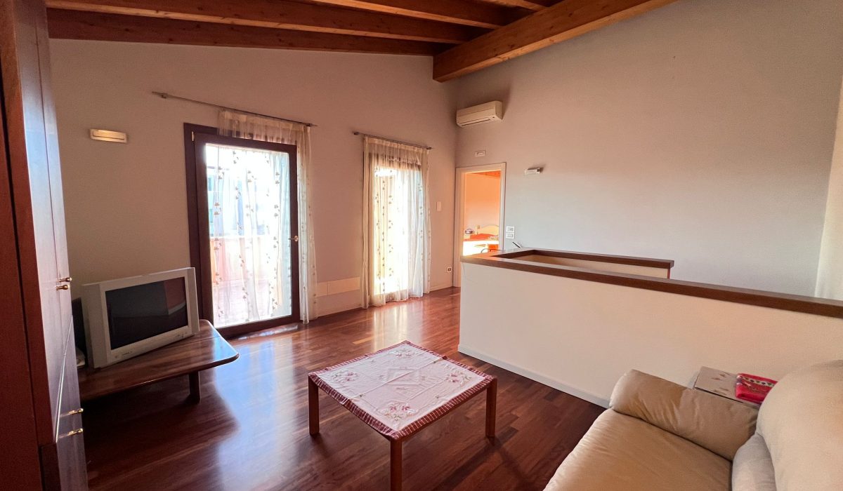 194cf60a-5ee1-4282-b87c-faeebf309b20