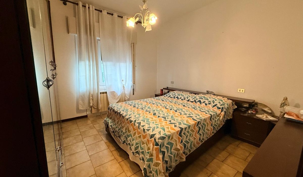 2018d605-7c4e-42ef-9ea7-2a9ebdec04ef