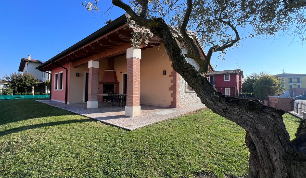 2b463ae5-8d79-4aa8-85e7-dbd1ec467467