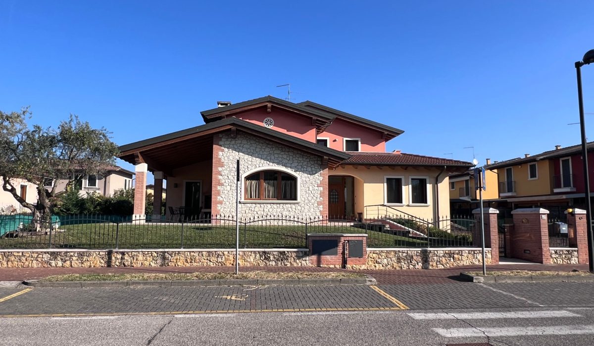 32ec883c-b700-4ef6-816e-c6487819aff1