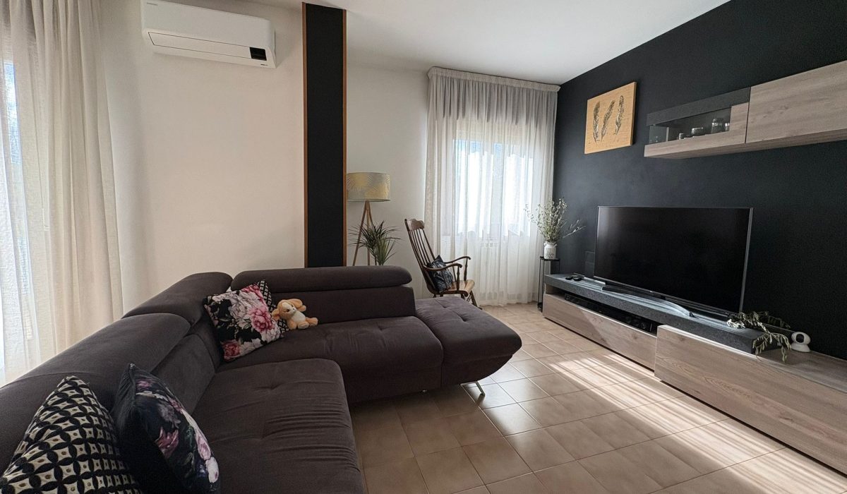 3a0ae384-3d43-447c-a509-2f59f3fe228f