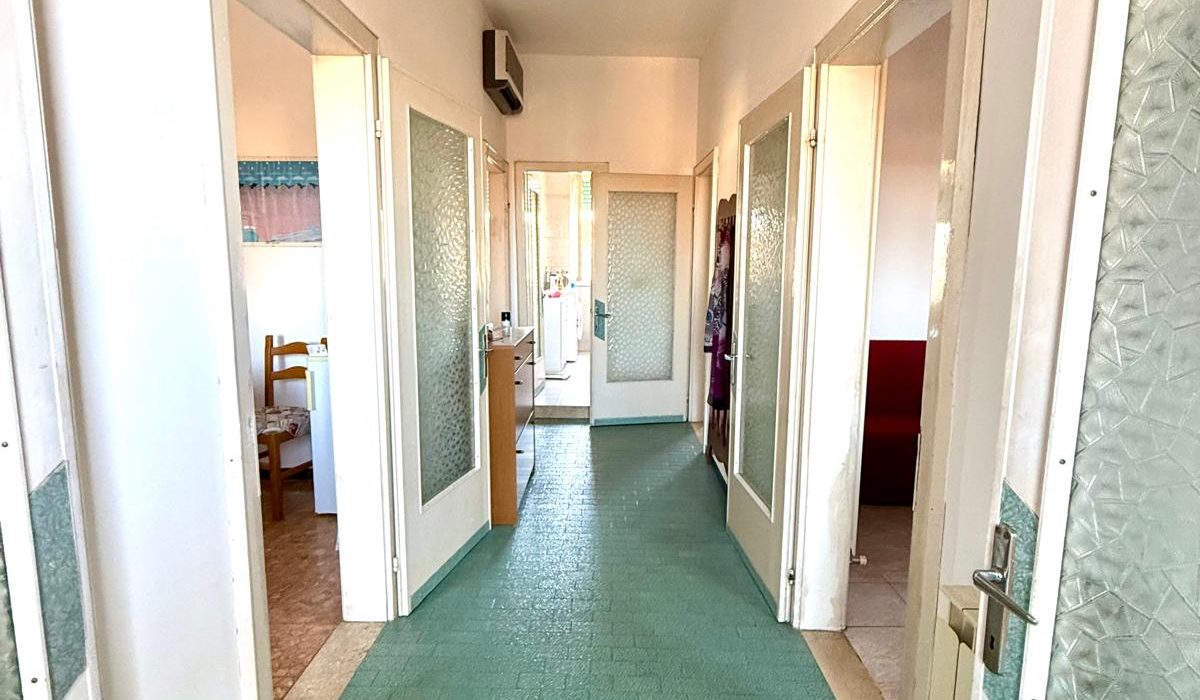 4267b114-3fd2-4d6d-a6e8-bd277a1714a6