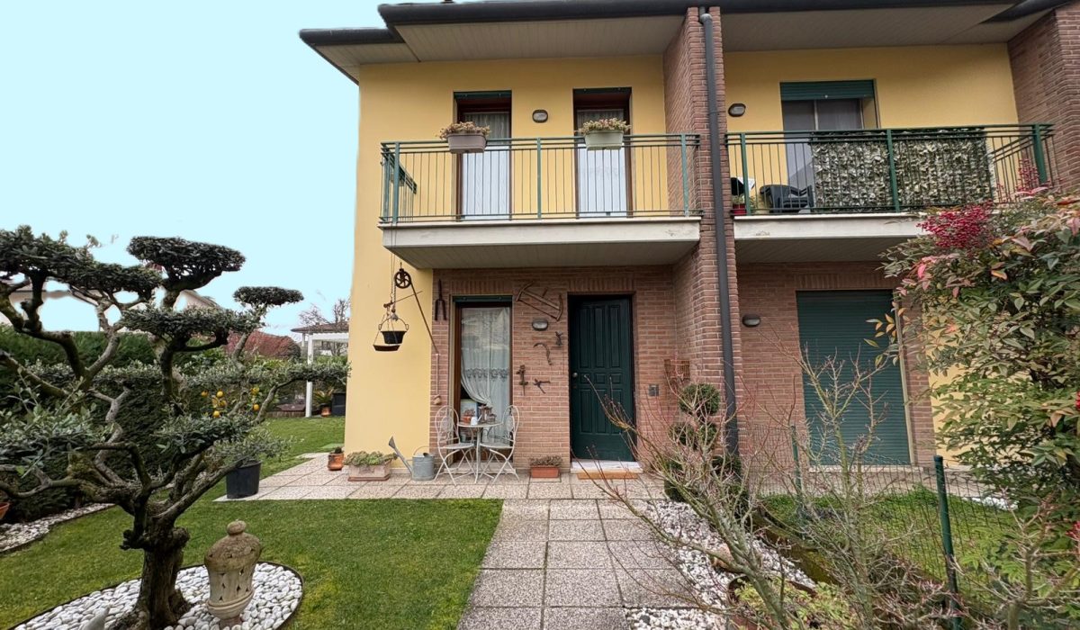 6defe4bc-603d-4a39-a776-de3e81ed9397