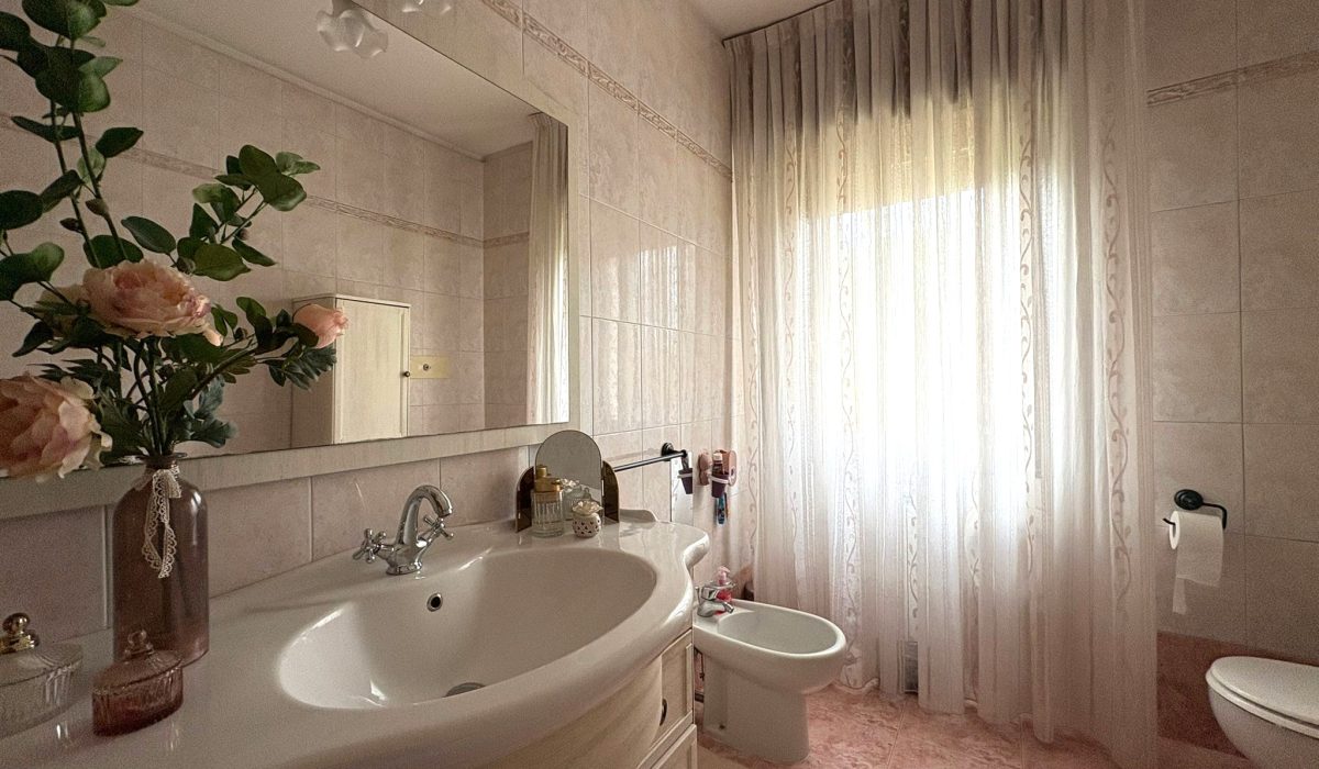 75722a80-c4b0-40f6-b77a-08f8a41f6dfd