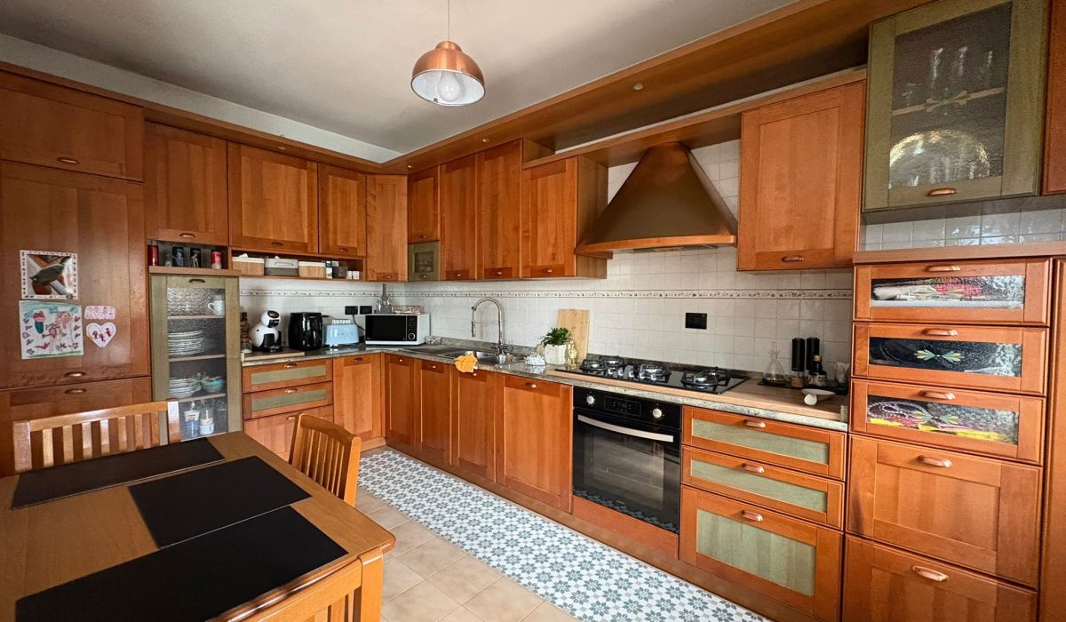 80f10259-8c36-41ba-878d-b0d923df8385