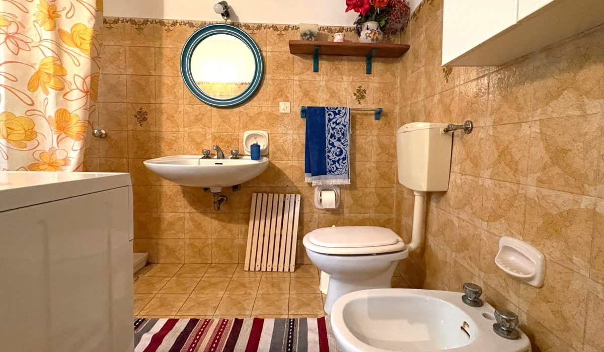 8b0456e0-ea94-4dc3-b123-4fd6bb114362