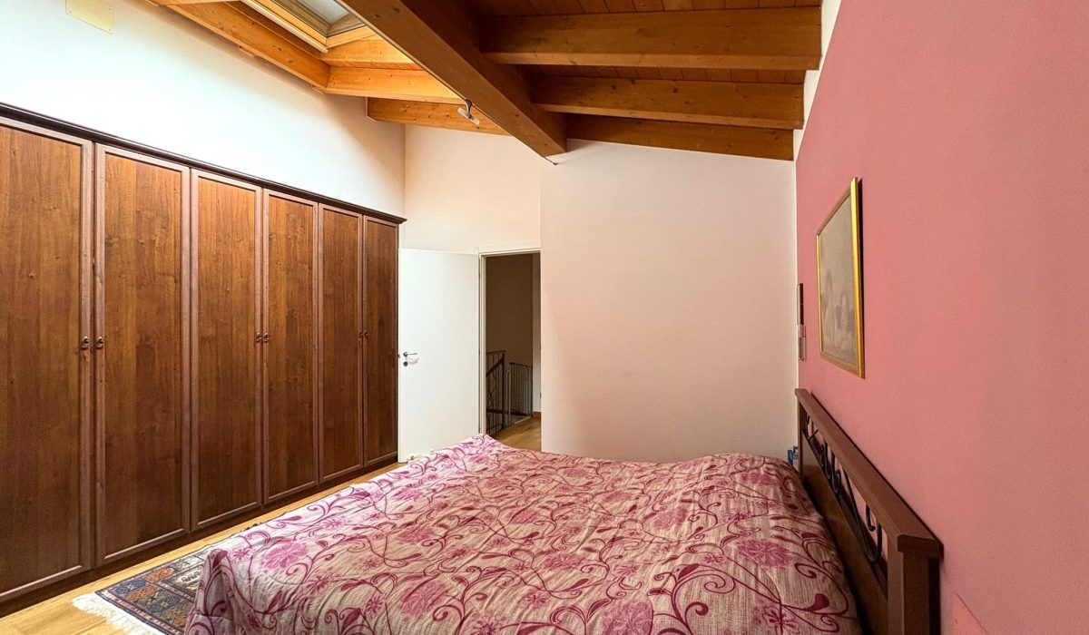 92b481fe-a8f0-47f1-8f53-187827f5d463