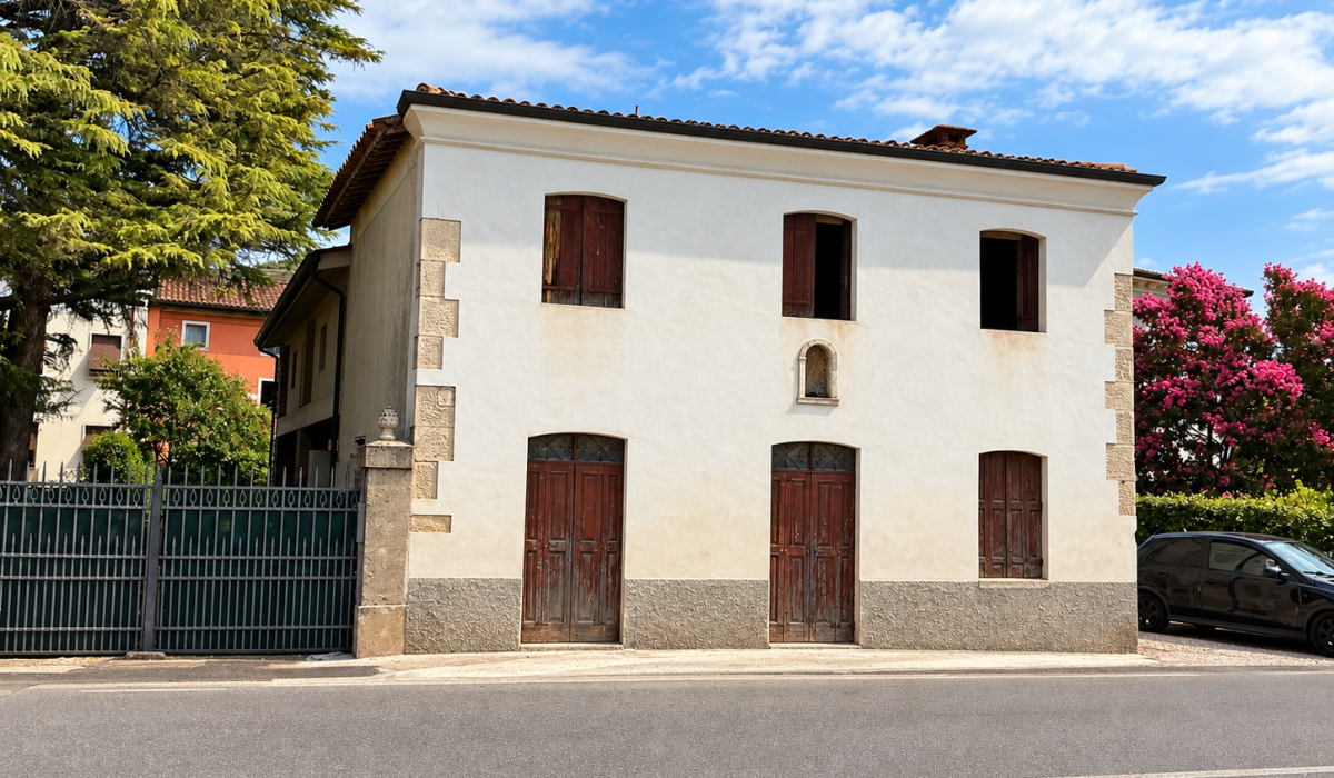 FACCIATA CASA 2