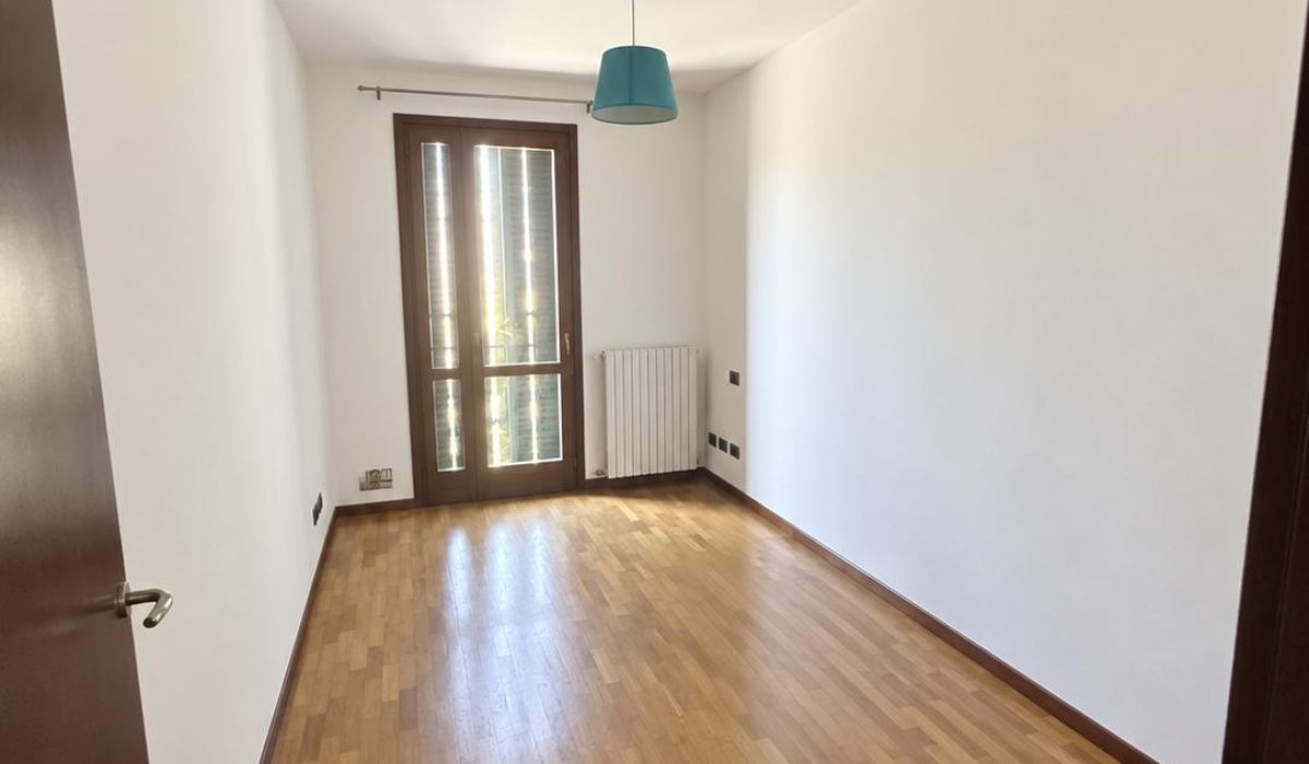SECONDA CAMERA