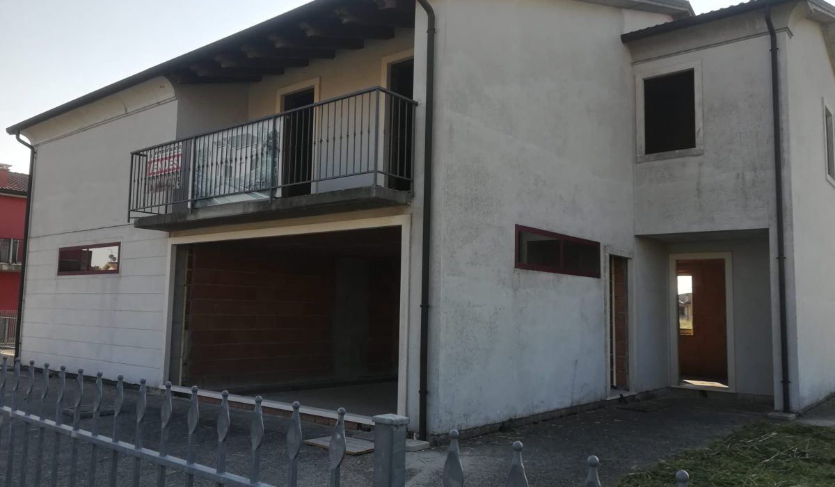 WhatsApp Image 2025-12-01 at 16.29.00 (1)