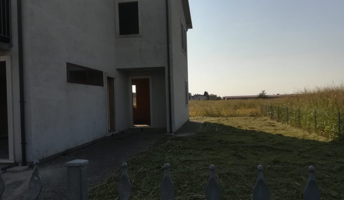 WhatsApp Image 2025-12-01 at 16.29.01