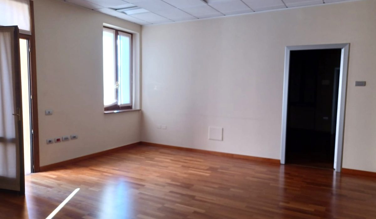 WhatsApp Image 2025-12-13 at 12.23.48(2)