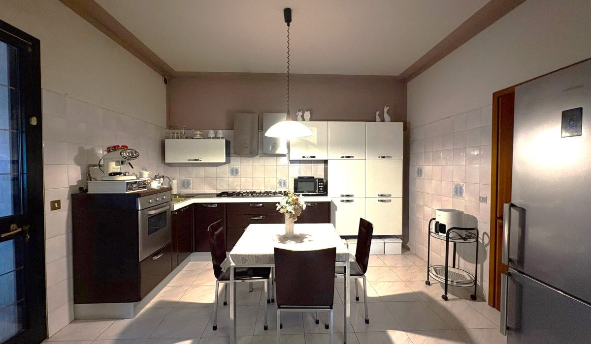 ab014a7f-aa0b-43d1-b733-db75fe450e2b