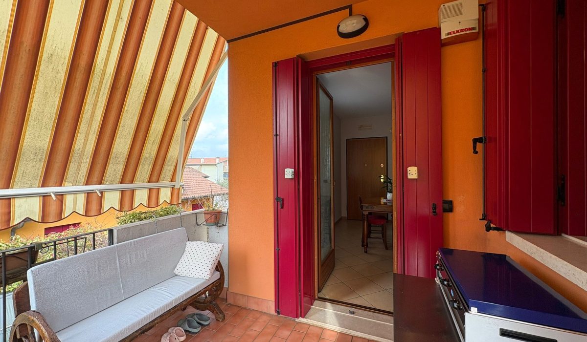 b5b6d8f7-4f85-4c4e-8f4a-4780946b4565