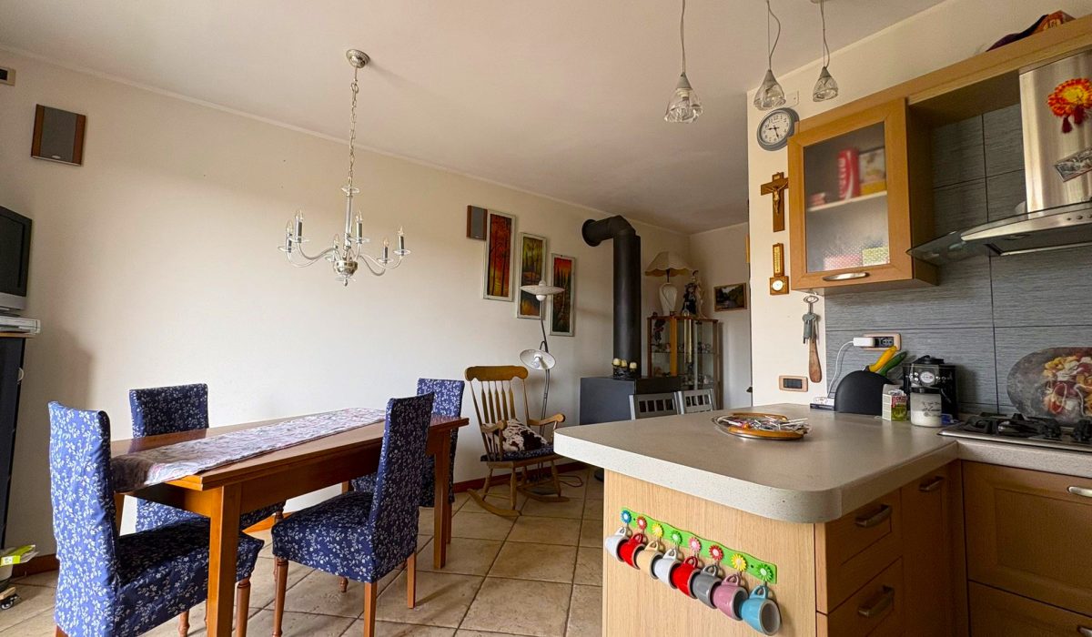 c475a939-811b-47ef-b237-1e10d69d1014