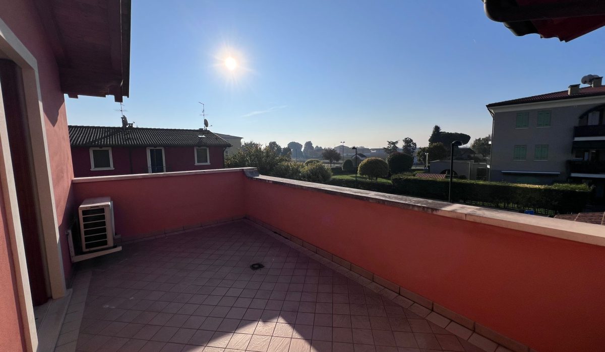 dca8be46-7e60-432d-92c8-8f0a904085ac