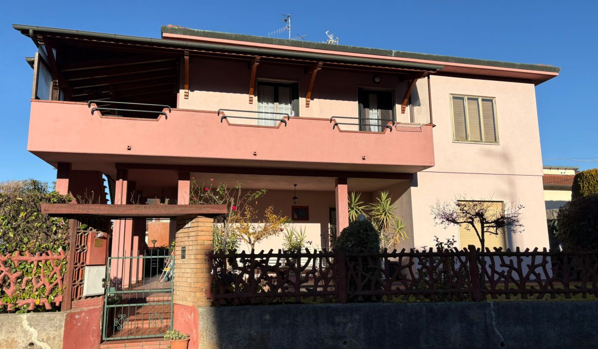 dddd25da-efcb-4d27-9bdb-d7328b7a864e