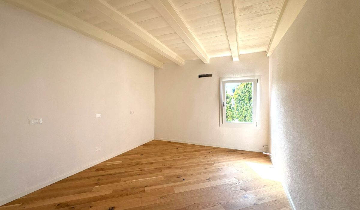 e470d573-45ea-4e4c-820b-c2a3248c6624