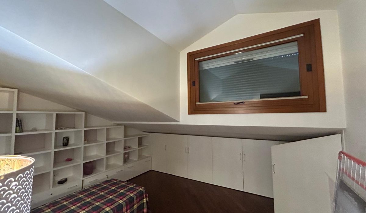 f73747db-452f-4dca-834c-0e34d2f7d66d