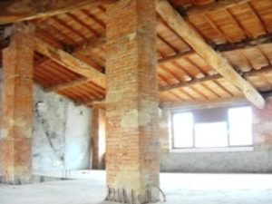 76 Interno barchessa